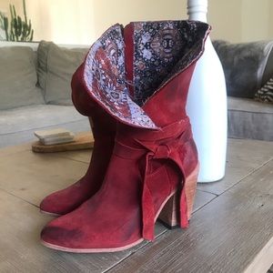 Freebird by Steve Madden Red Booties